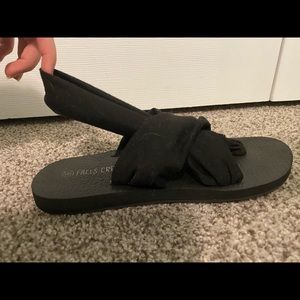 Black Sandals! Size 8